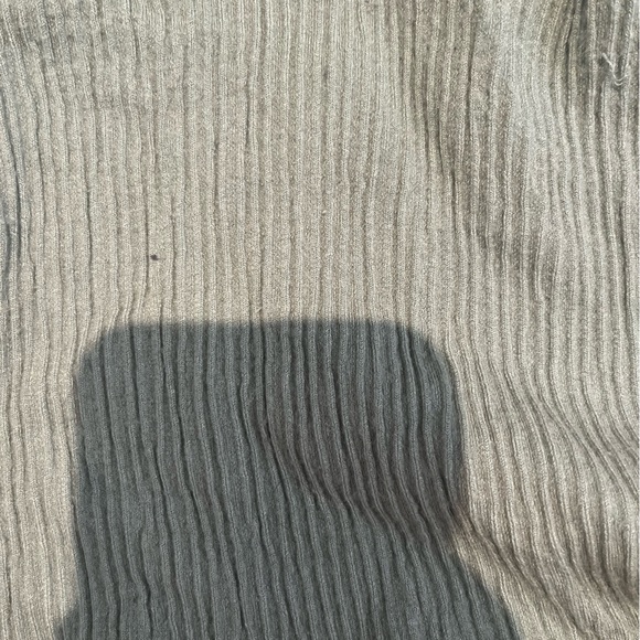 Pale green blue Urban Outfitters tank top super stretchy and comfortable - Picture 4 of 4